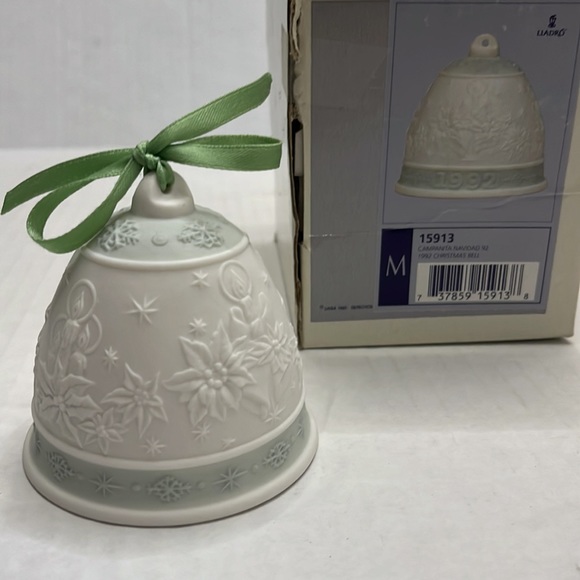 Lladro bell. 1992. Box included. 
3” X 3”
Collectible. Vintage. 
No flaws. - Picture 2 of 2